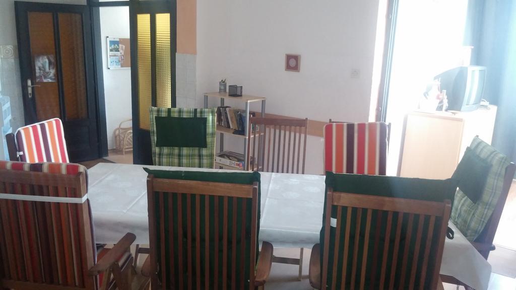 Apartment Busljeta Starigrad Paklenica Ngoại thất bức ảnh