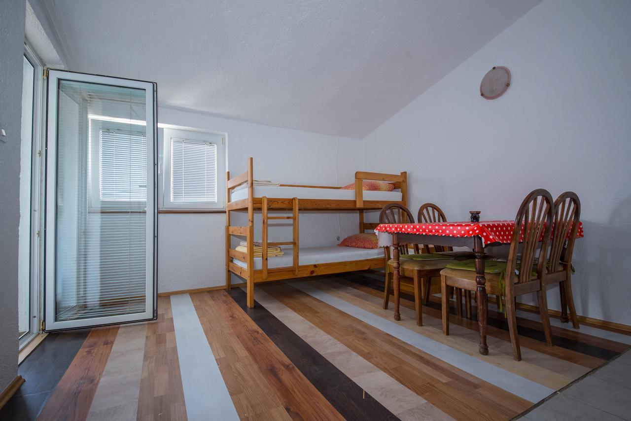 Apartment Busljeta Starigrad Paklenica Ngoại thất bức ảnh