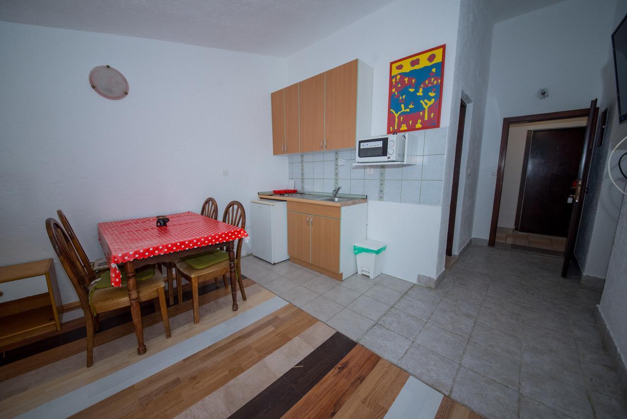 Apartment Busljeta Starigrad Paklenica Ngoại thất bức ảnh