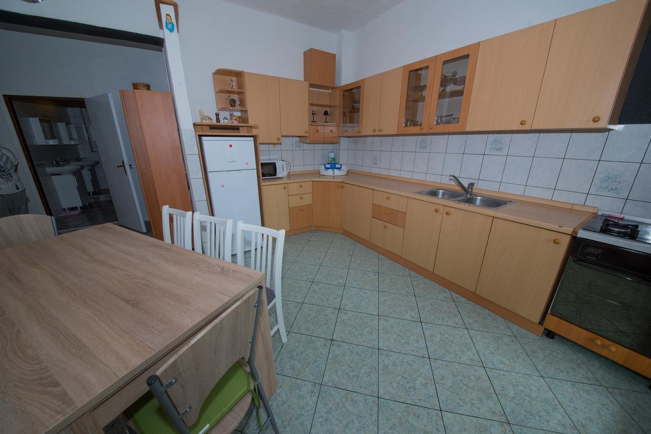 Apartment Busljeta Starigrad Paklenica Ngoại thất bức ảnh